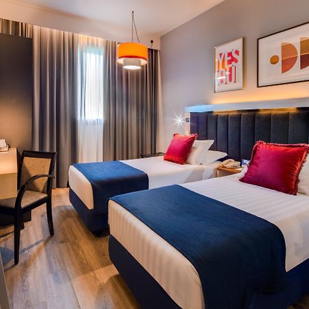 Holiday Inn Bologna - Fiera, an IHG Hotel Esterno foto